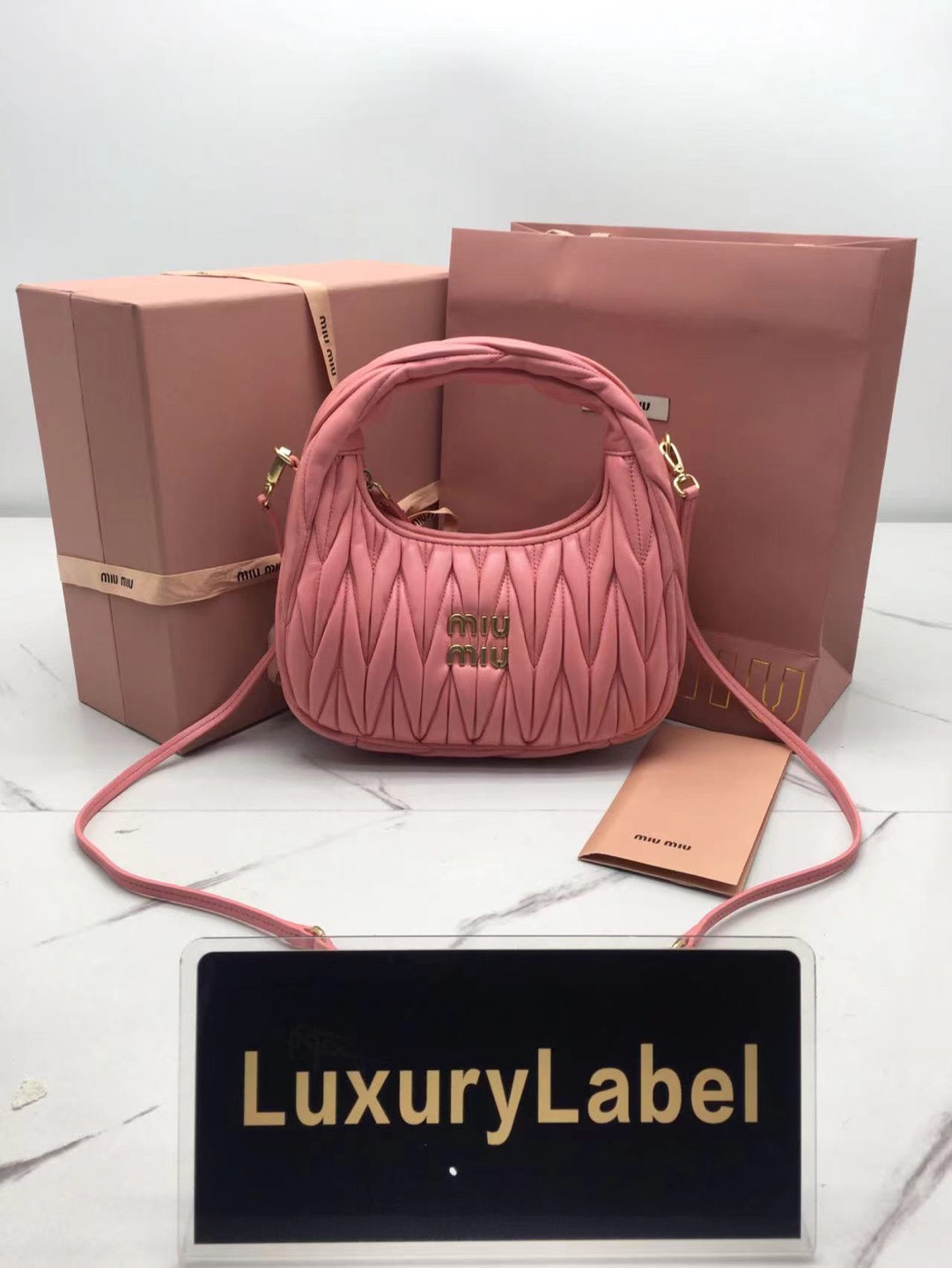 미우미우 miu miu 완더 마테라쎄 호보백 스몰