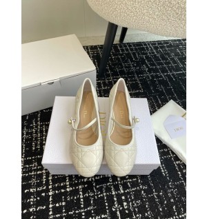 디올 까나쥬 발레리나슈즈