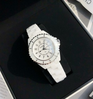 샤넬 J12 (33mm)