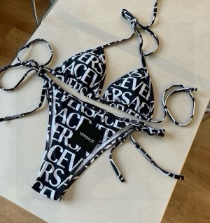 베르사체 비키니